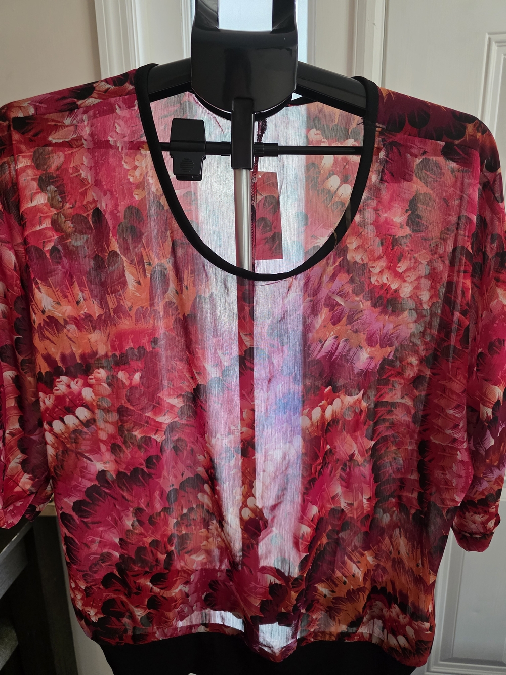 Vintage Fashion Bug Sheer Floral Scoop-Neck Top in Red and Pink